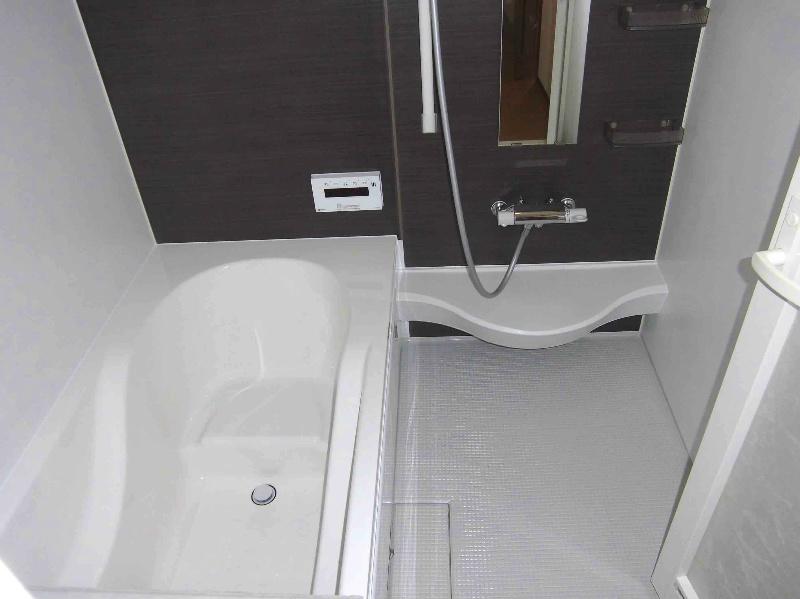 Same specifications photo (bathroom)