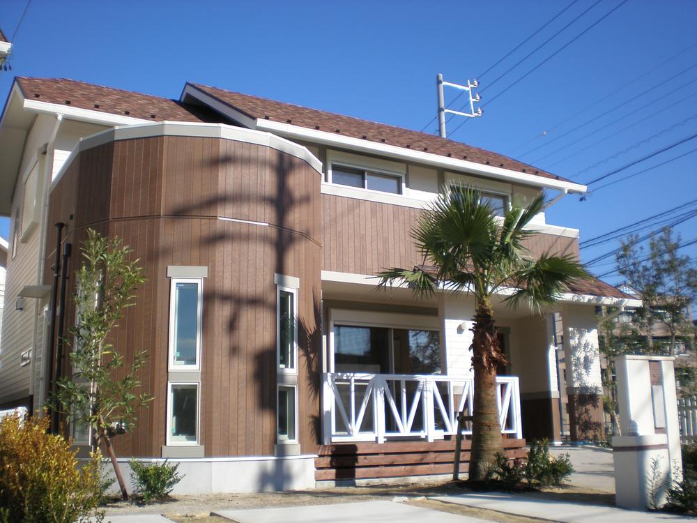 Local appearance photo. Southeast angle Earl shape is beautiful house [2-1] 