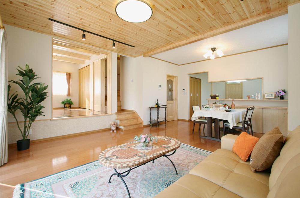 Same specifications photos (Other introspection). Same specifications