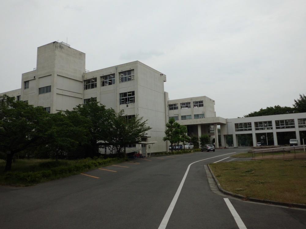 Junior high school. Chita Municipal Asahiminami until junior high school 1620m