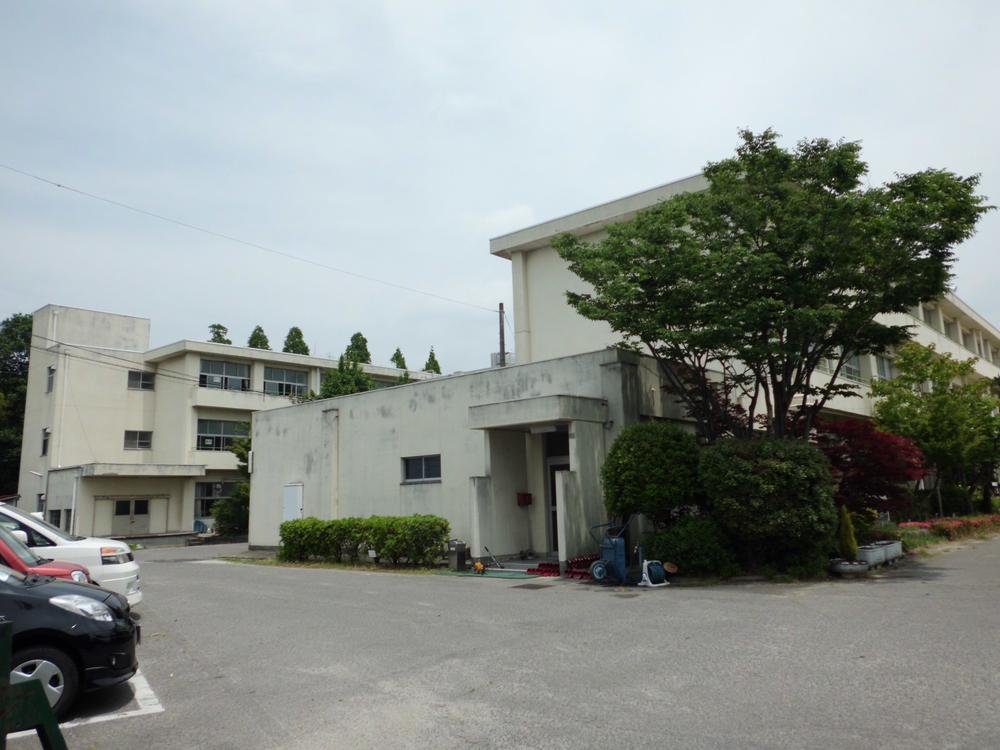 Primary school. Chita Municipal Asahikita to elementary school 1290m