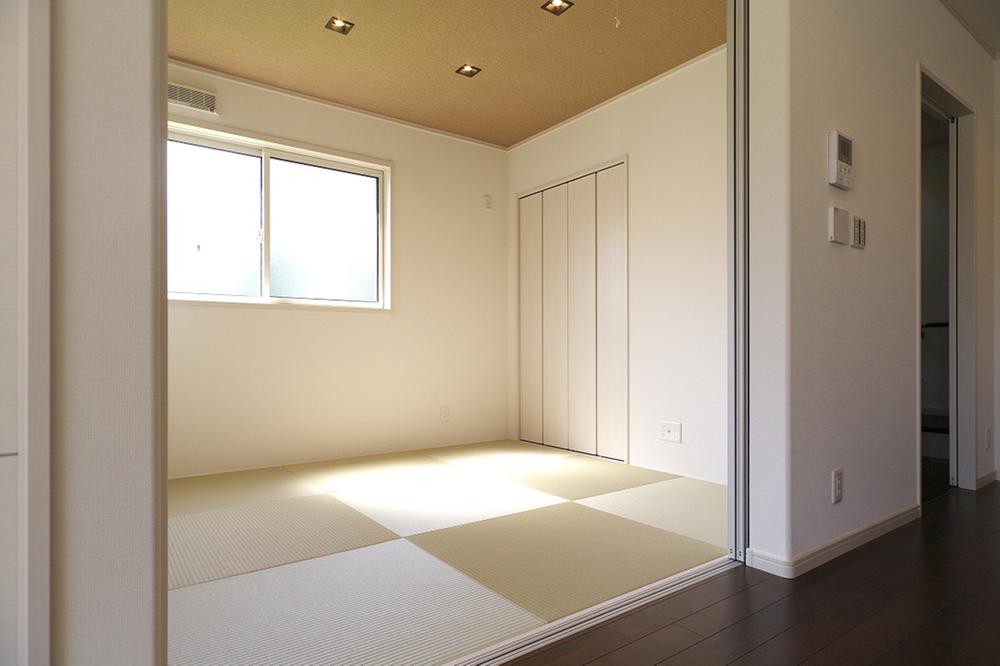 Other introspection. Indoor (June 2013) Shooting