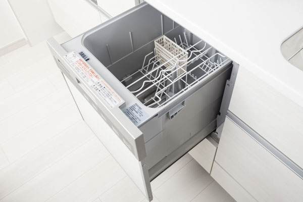 Kitchen.  [Dishwasher] Simple drawer type and out of crockery. Eliminates the need of the rear clean up, It enhances the housework efficiency (same specifications)