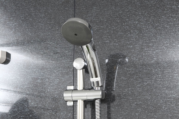 Bathing-wash room.  [shower head] Adopted eco specifications of section hot water type. Equipped with a slide bar, You can freely adjust the height of the head (same specifications)