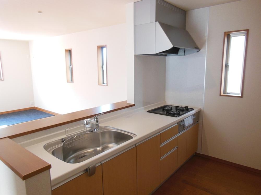 Same specifications photo (kitchen)