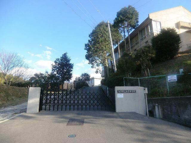 Junior high school. Chita Municipal Chita until junior high school 2061m