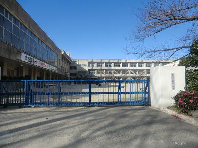 Primary school. Chita 842m up to municipal Okada Elementary School