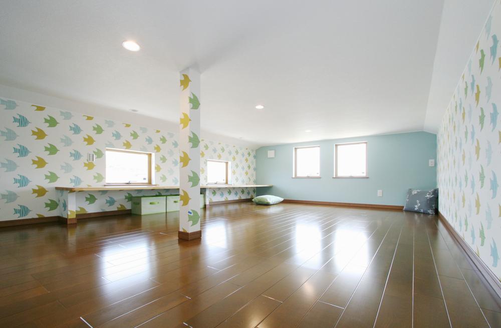 Receipt. 8 Pledge of shed warehouse, please use according to the application