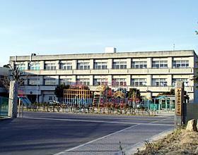 Primary school. Chita Municipal cinch to elementary school 1092m
