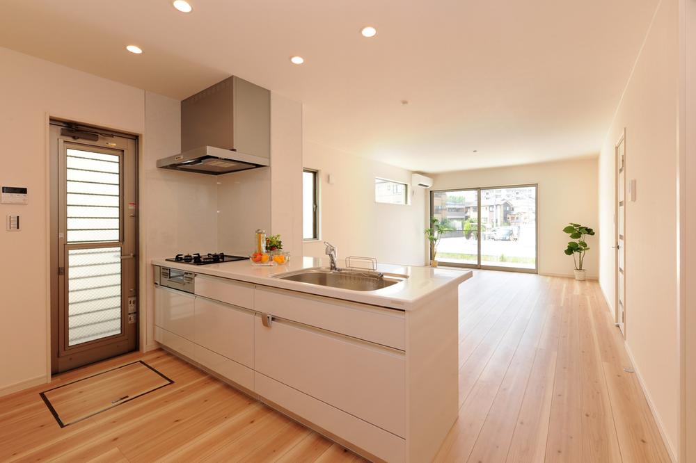 (Already sale) bright face-to-face kitchen [No, A] . (Already sale)