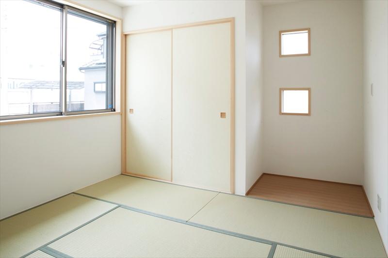 Non-living room. Building B Japanese-style room