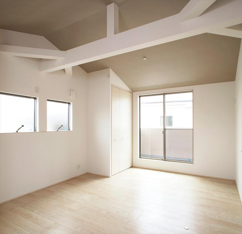 Non-living room. Building B Western-style