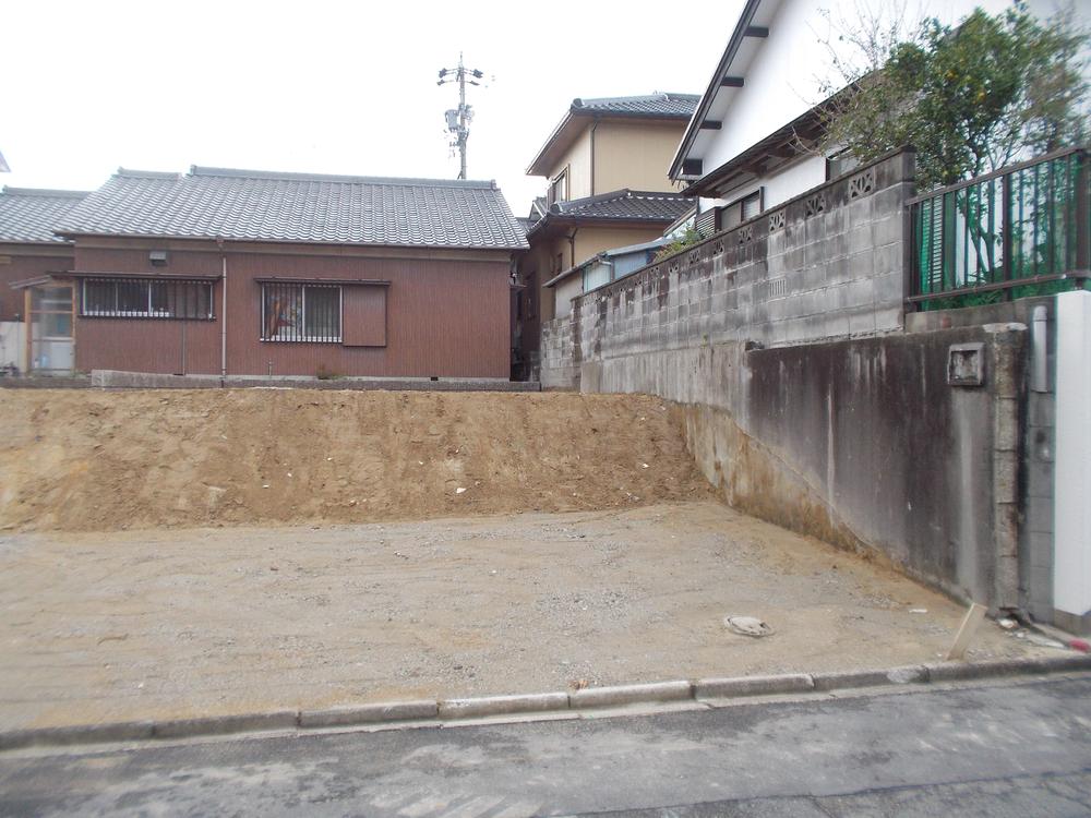 Local appearance photo. "Toyo-town higashiura Morioka No. 1 place. " Local 2013 November shooting