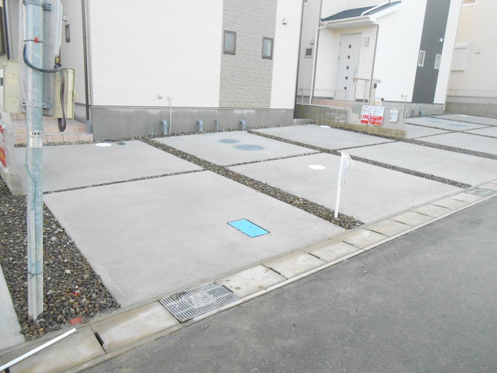Parking lot