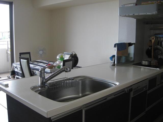 Kitchen. Room (August 2012) shooting