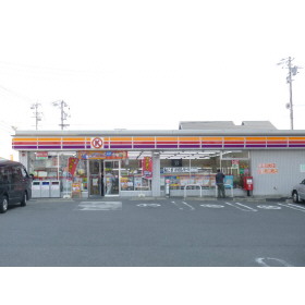 Convenience store. Circle 600m to K (convenience store)