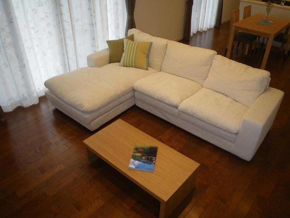 Same specifications photos (Other introspection). ■ 11-14 No. land Large living! Wide sofa! ! Hashirimawareru is child, It is exciting space.