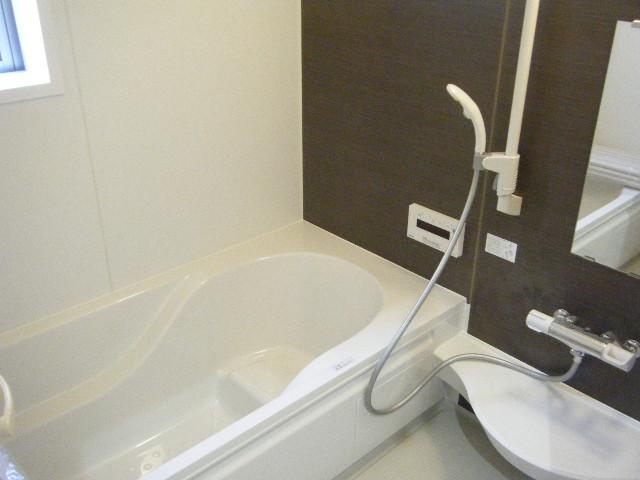 Bathroom.  ☆ unit bus ☆ Hitotsubo type ☆  (4 Building)