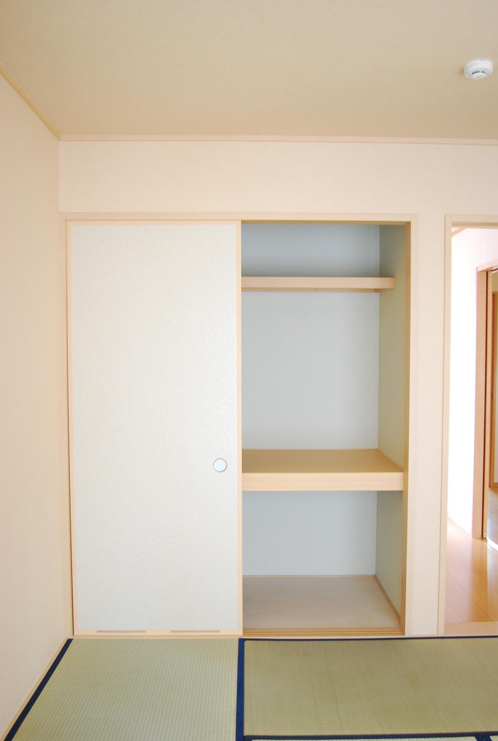 Receipt. Room (August 2013) Shooting