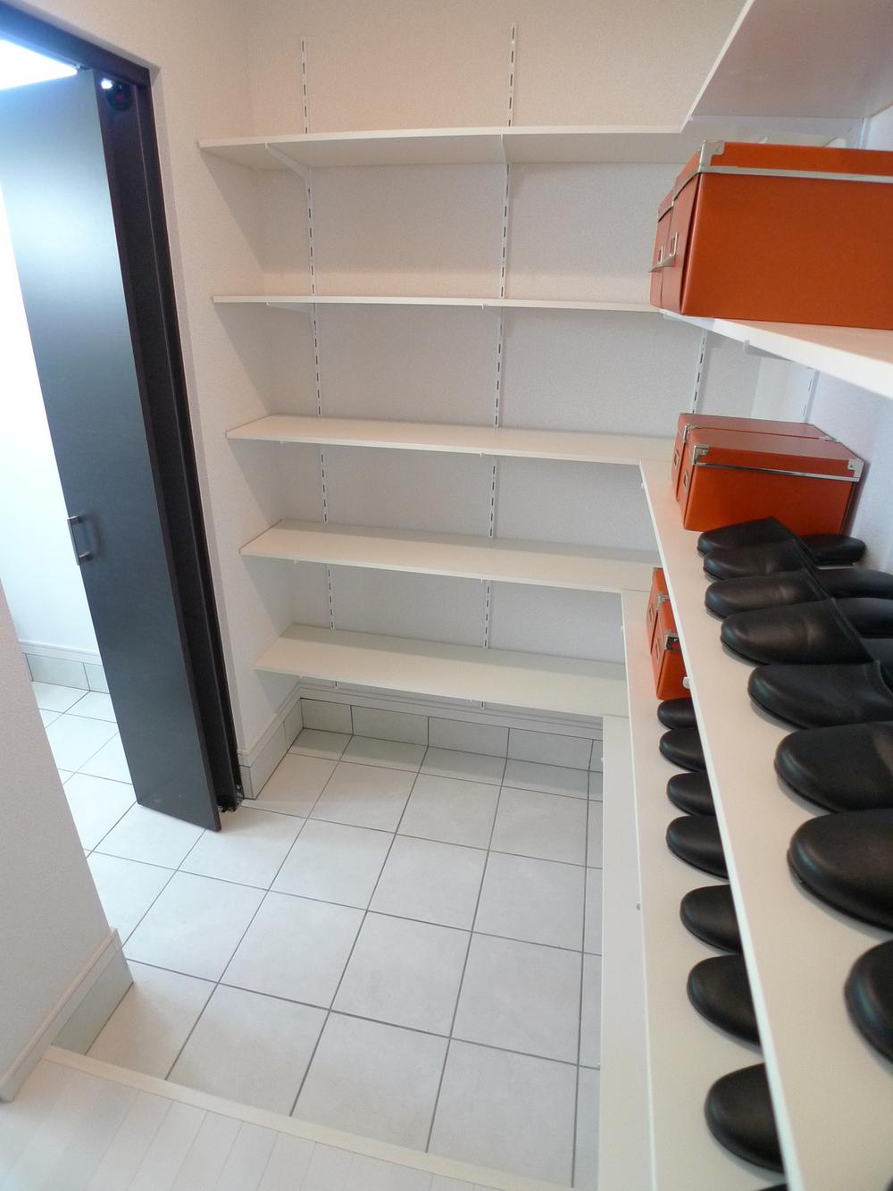 Same specifications photos (Other introspection). Shoes cloak Same specifications Photos