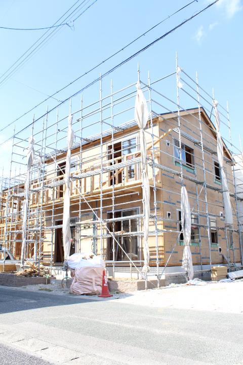 Local appearance photo. Building 2 appearance