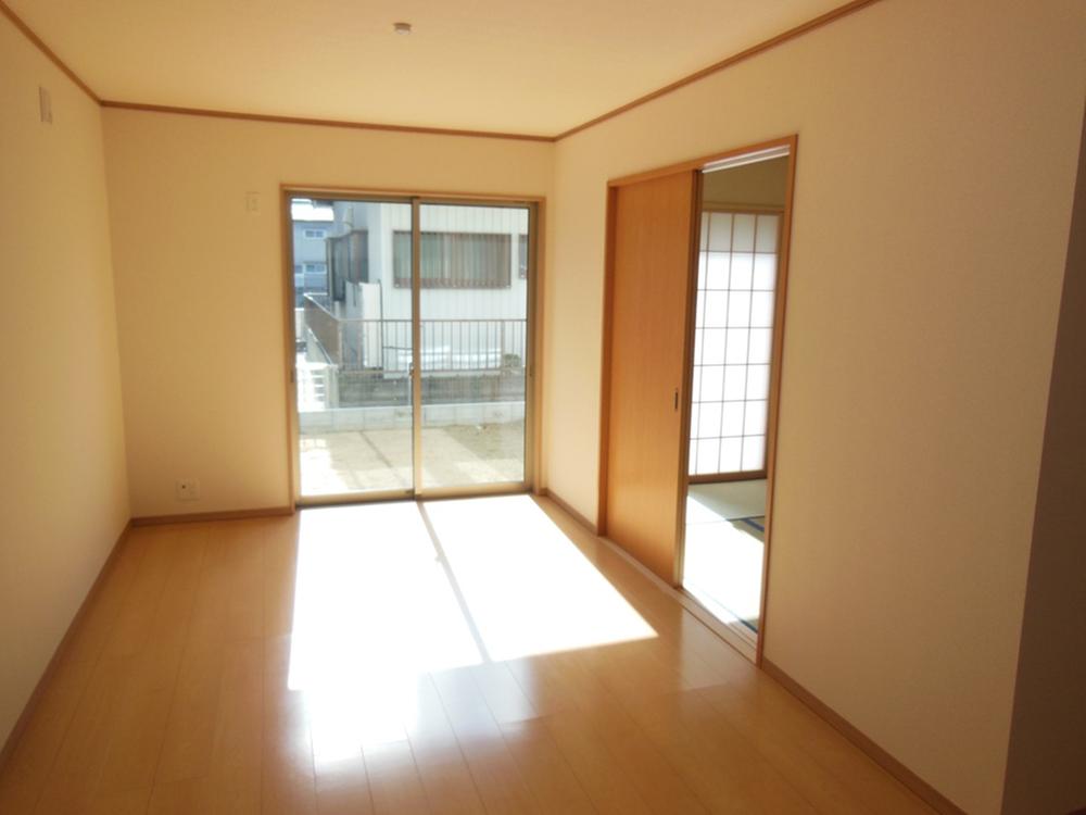 Living. Building 3 Living