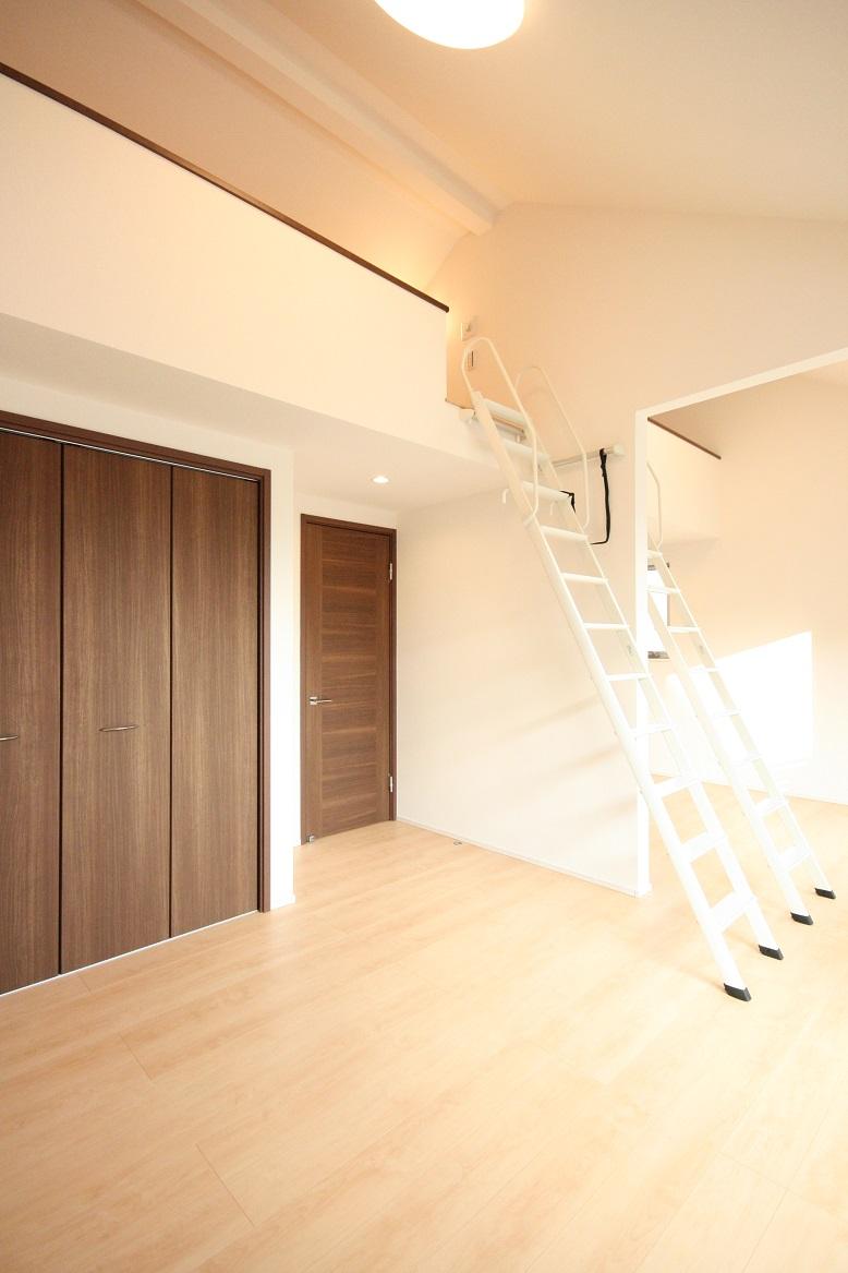 Non-living room. Building D model house: 2 Kaiyoshitsu (possible partition)