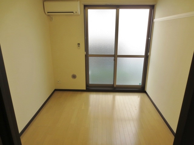 Other room space. 1 Kaiyoshitsu 6 Pledge Air condition ^^