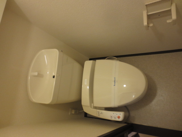 Toilet. Warm water washing toilet seat is happy equipment ^^