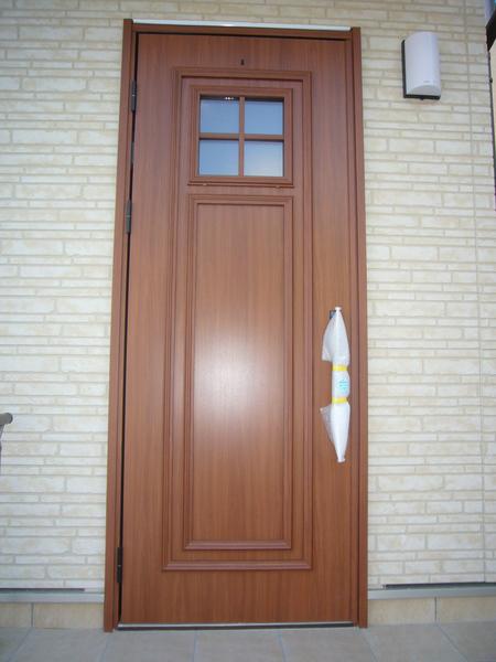 Entrance. Local (12 May 2013) Shooting