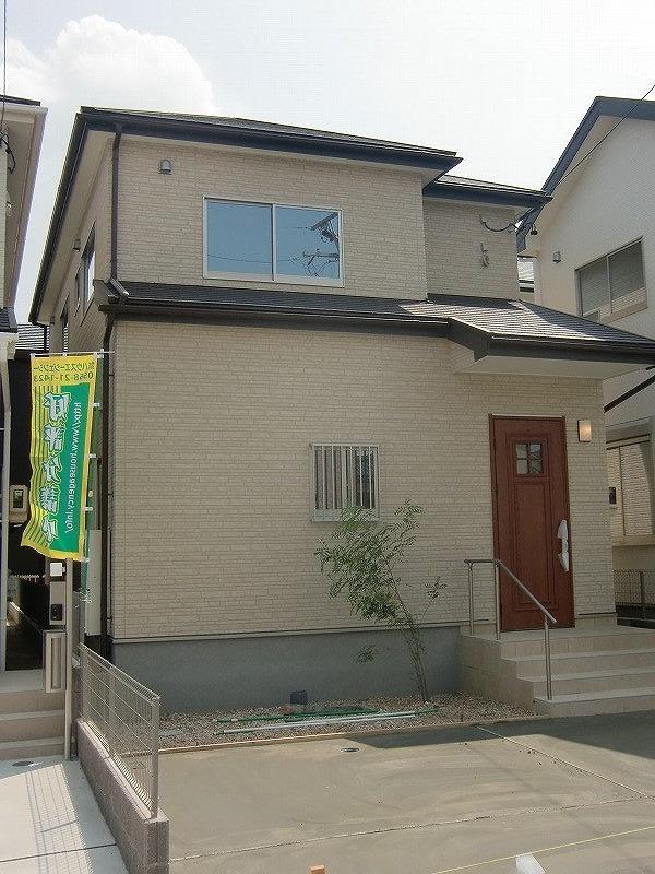 Local appearance photo. Local (August 2013) Shooting