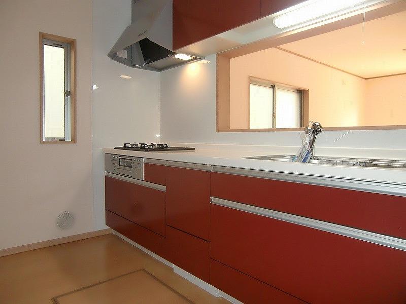 Kitchen. Local (August 2013) Shooting