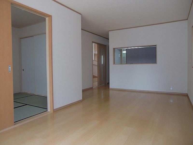 Living. Local (August 2013) Shooting