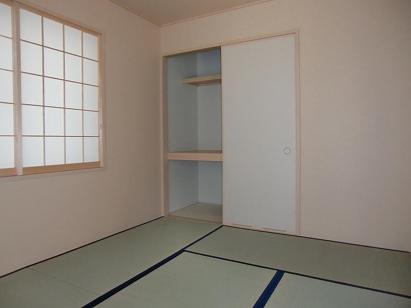 Non-living room. Local (August 2013) Shooting