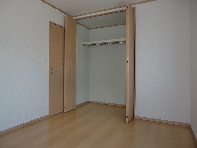 Non-living room. Local (August 2013) Shooting