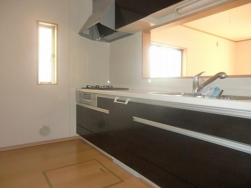 Kitchen. Indoor (July 2013) Shooting