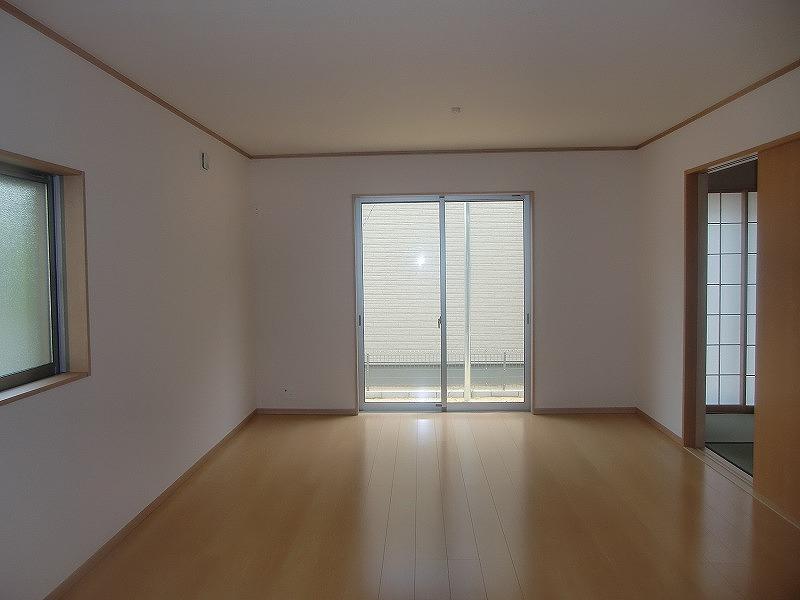 Living. Indoor (July 2013) Shooting