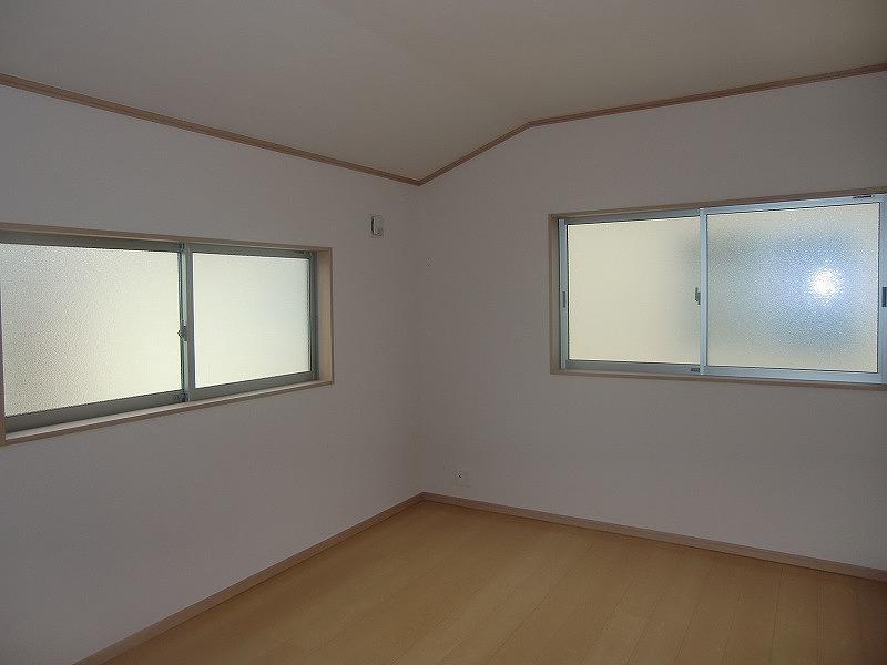 Non-living room. Indoor (July 2013) Shooting