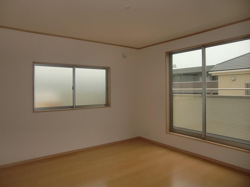 Non-living room. Indoor (July 2013) Shooting