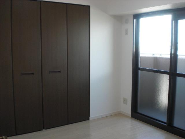 Non-living room.  ■ North Western-style about 5 Pledge: Storage also enhance! ! (December 2013 shooting)