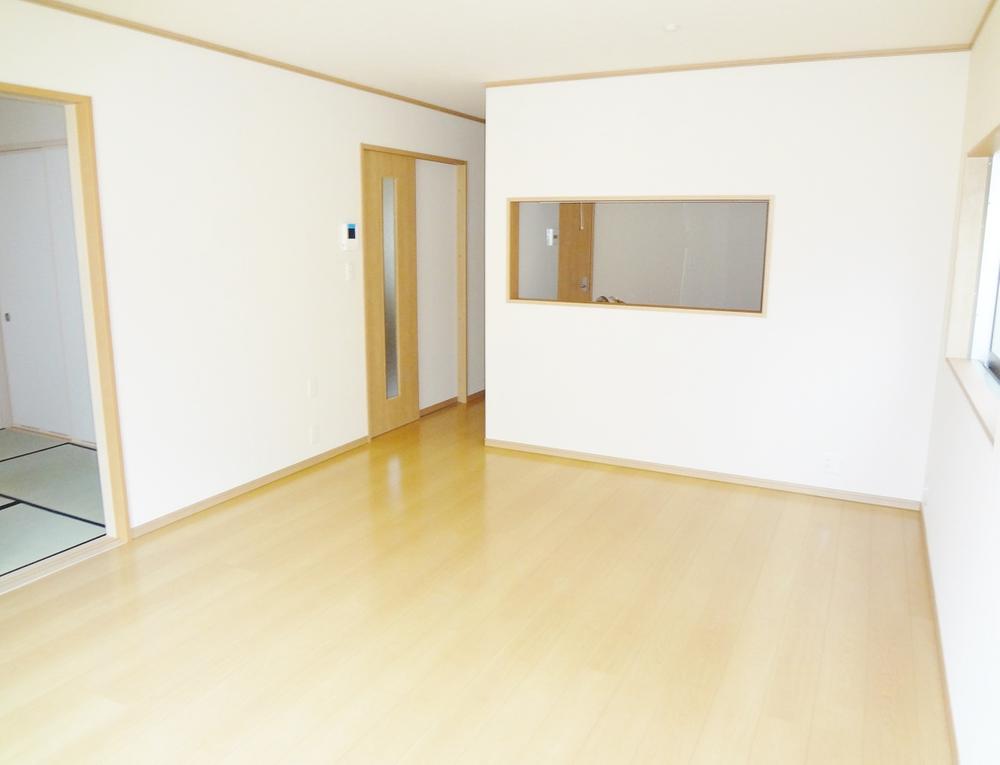 Living. Indoor (10 May 2013) Shooting Building 3