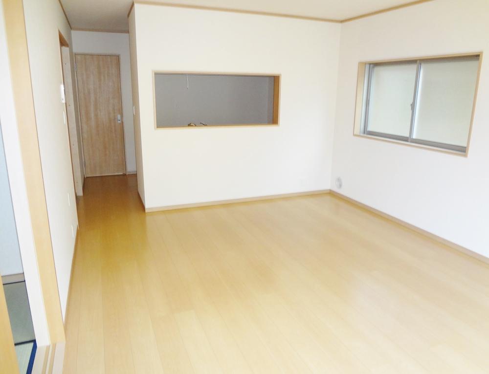 Living. Indoor (10 May 2013) Shooting