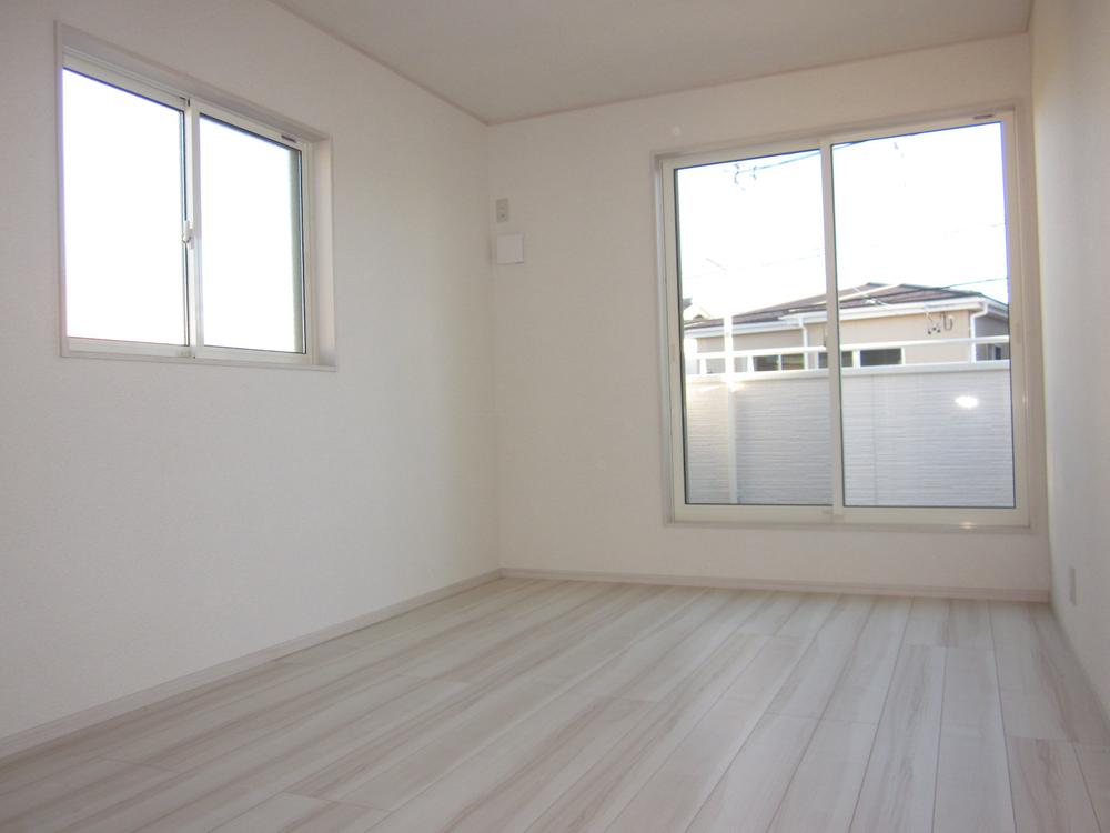 Non-living room. Zenshitsuminami facing Western-style (12 Building)
