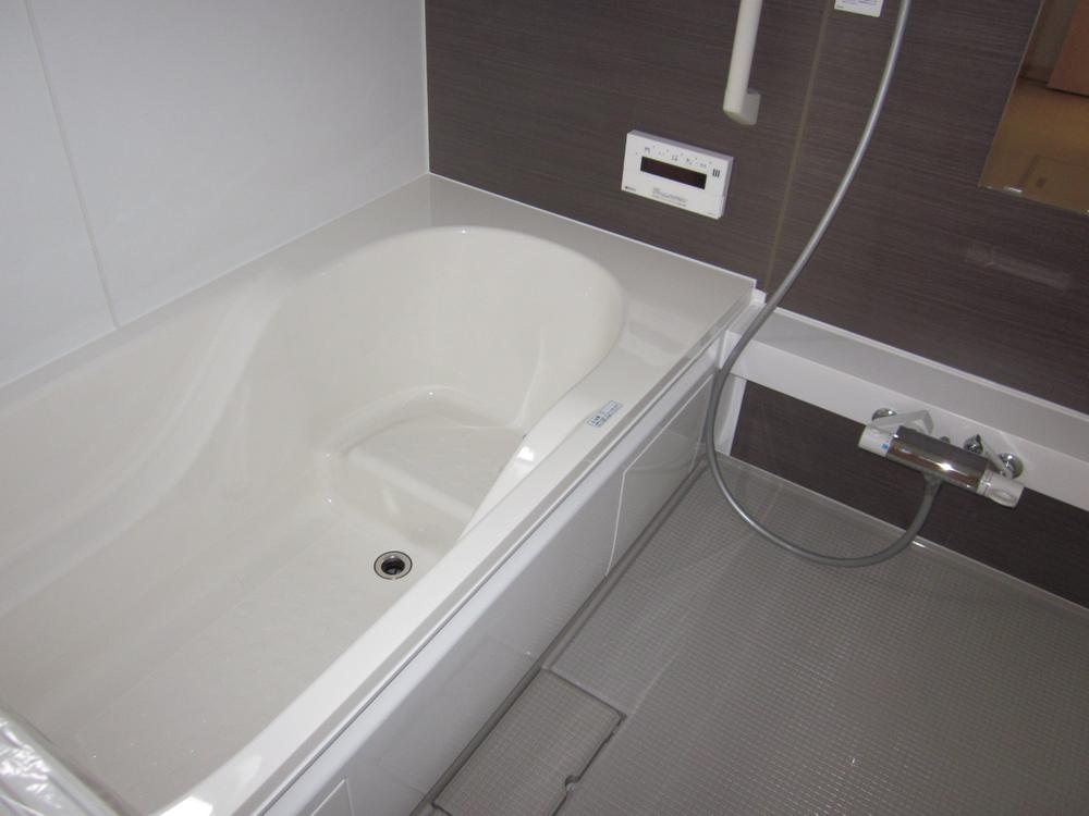 Bathroom. Bathroom dryer with bus