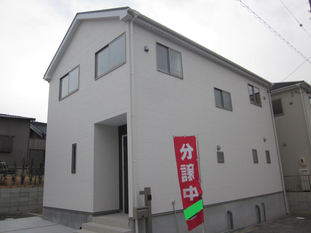 Local appearance photo. Local Photos