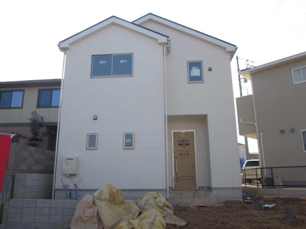 Local appearance photo. Local Photos (1 Building)