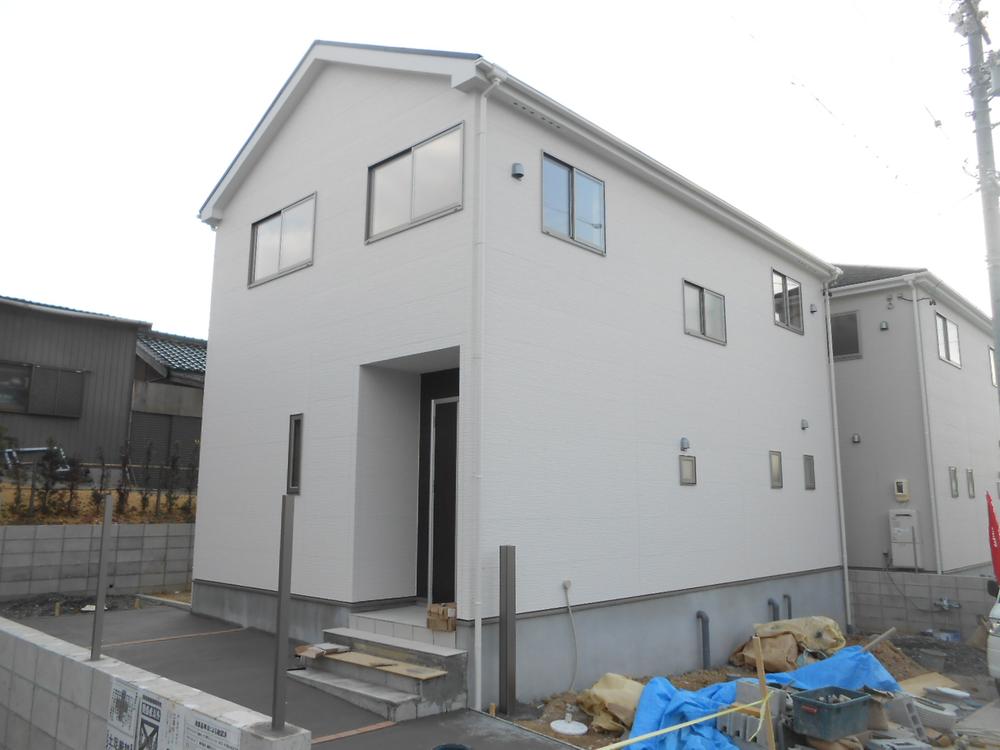 Local appearance photo. Local photos (5 Building)