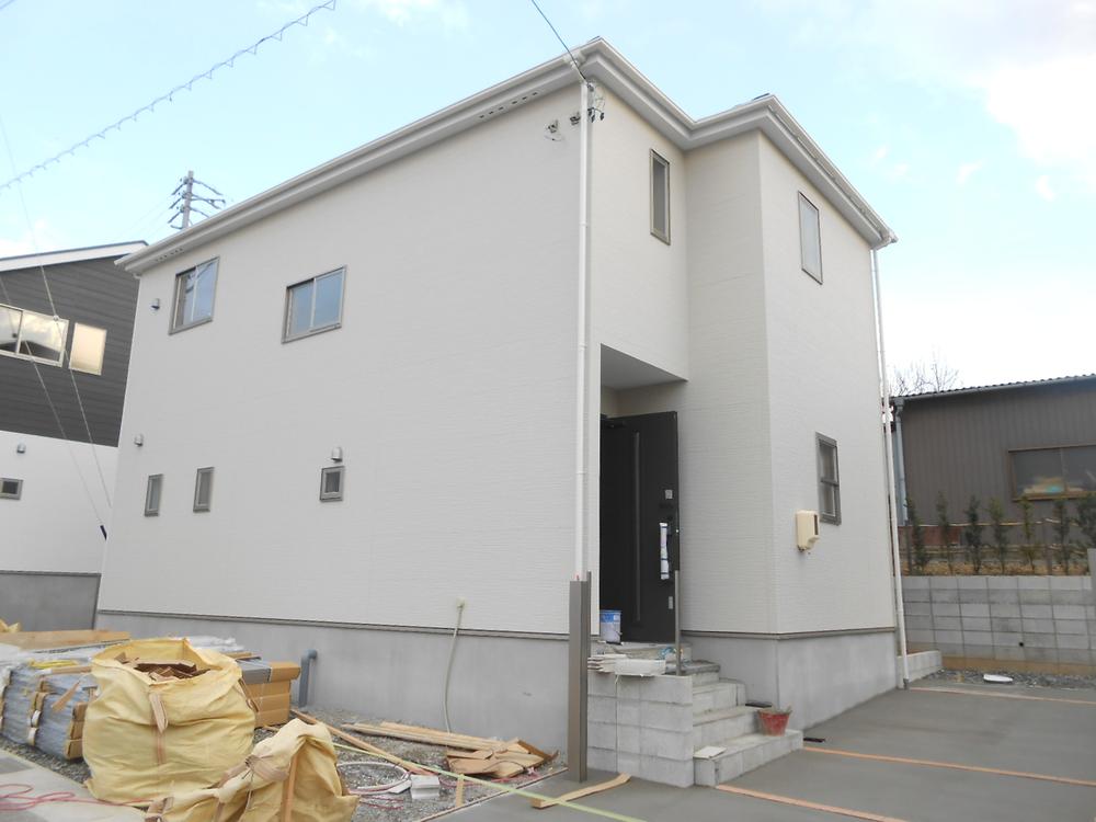 Local appearance photo. Local photos (6 Building)