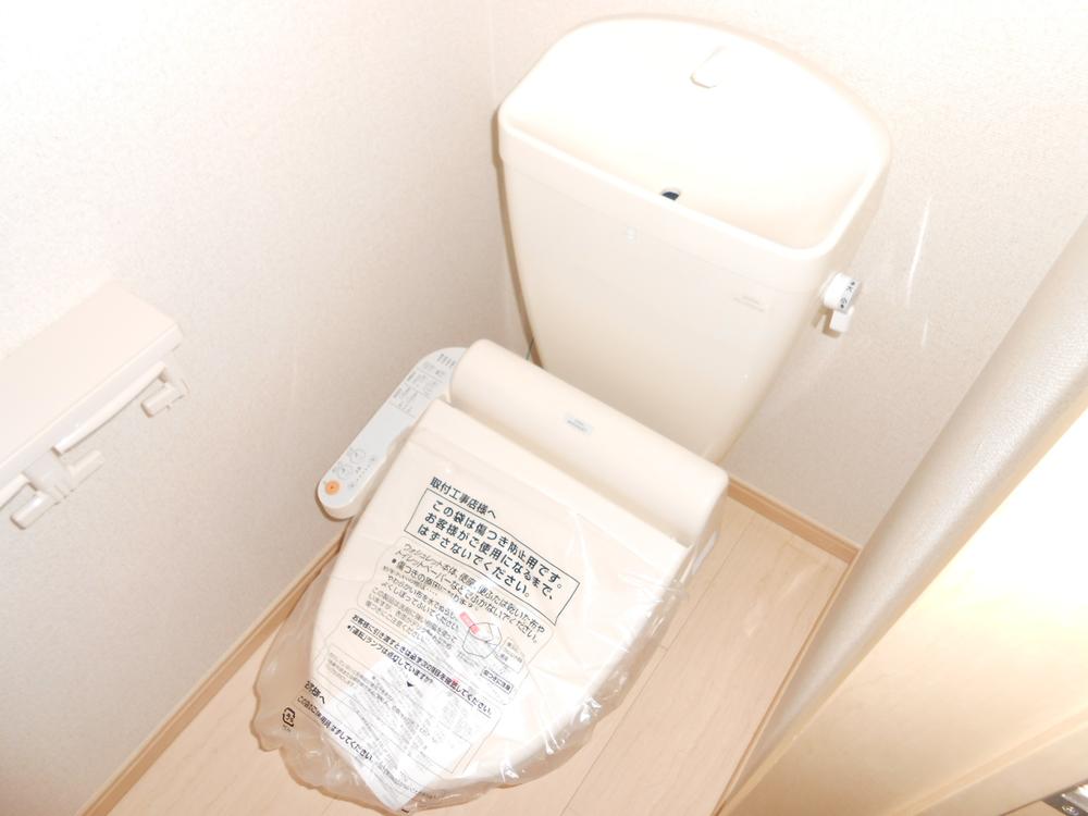 Toilet. Bidet function with toilet (3 Building)