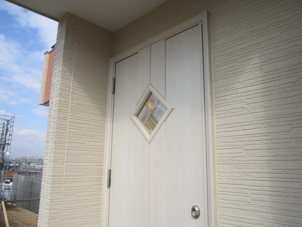 Entrance. Local (11 May 2013) Shooting